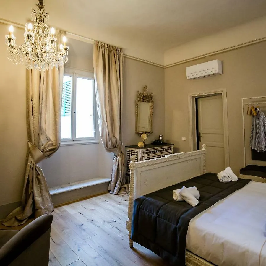 Bed and Breakfast San Pier Novello In Oltrarno Florenz 2*,