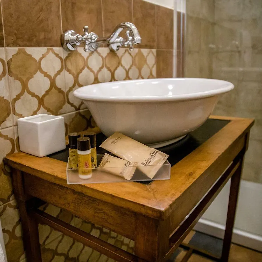 San Pier Novello in Oltrarno Bed and Breakfast Florence Bed & Breakfast