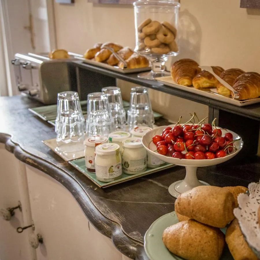 Bed & Breakfast San Pier Novello in Oltrarno Bed and Breakfast Florence